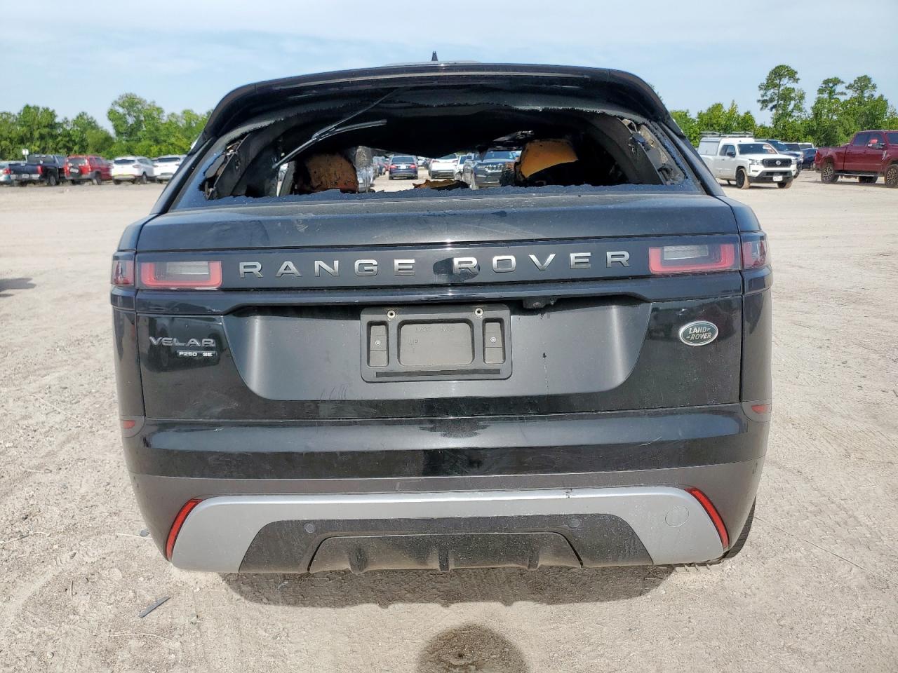 2019 Land Rover Range Rover Velar R-Dynamic Se VIN: SALYL2EX4KA786807 Lot: 66764715
