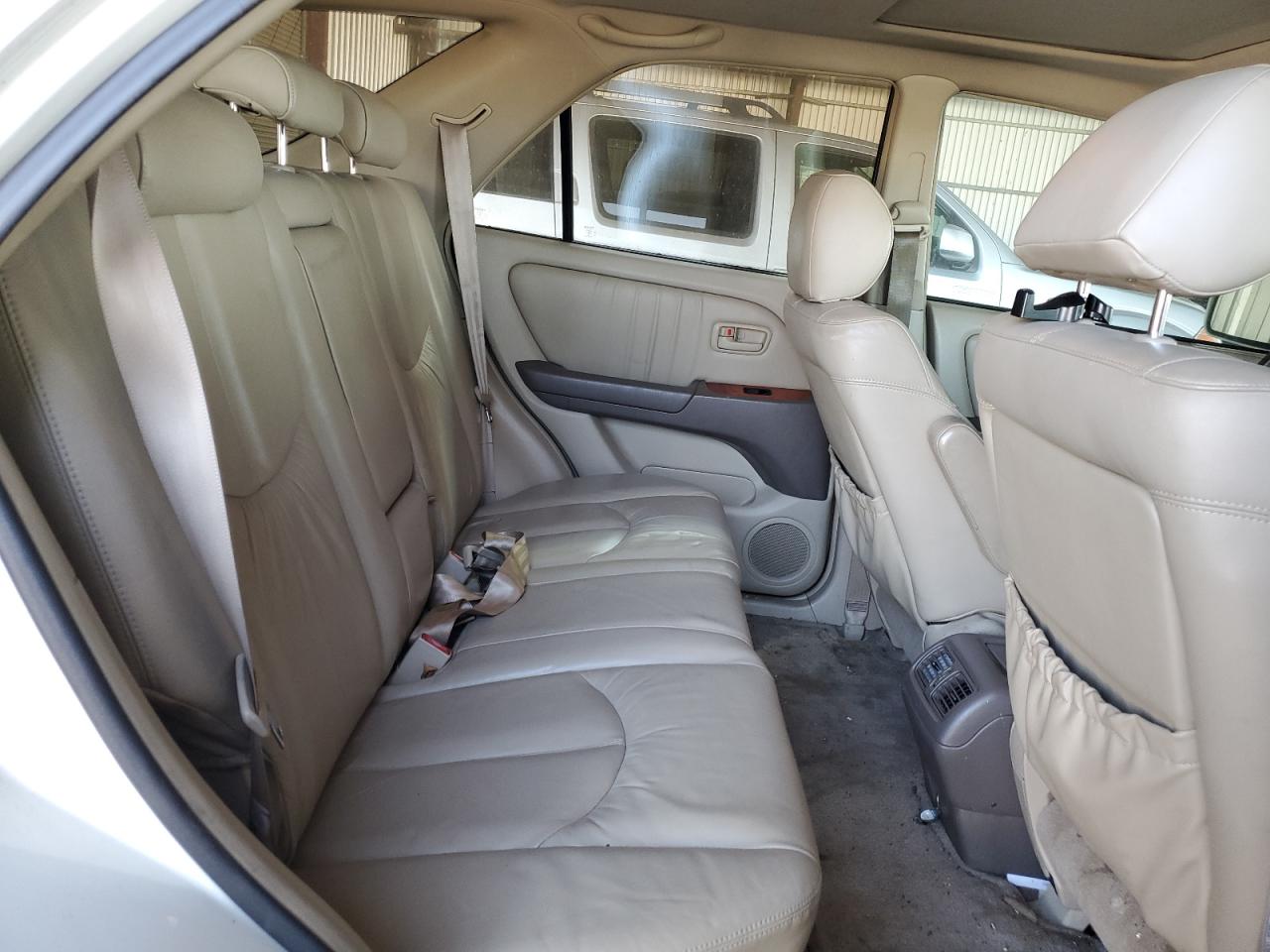 2000 Lexus Rx 300 VIN: JT6HF10U9Y0156471 Lot: 64781445