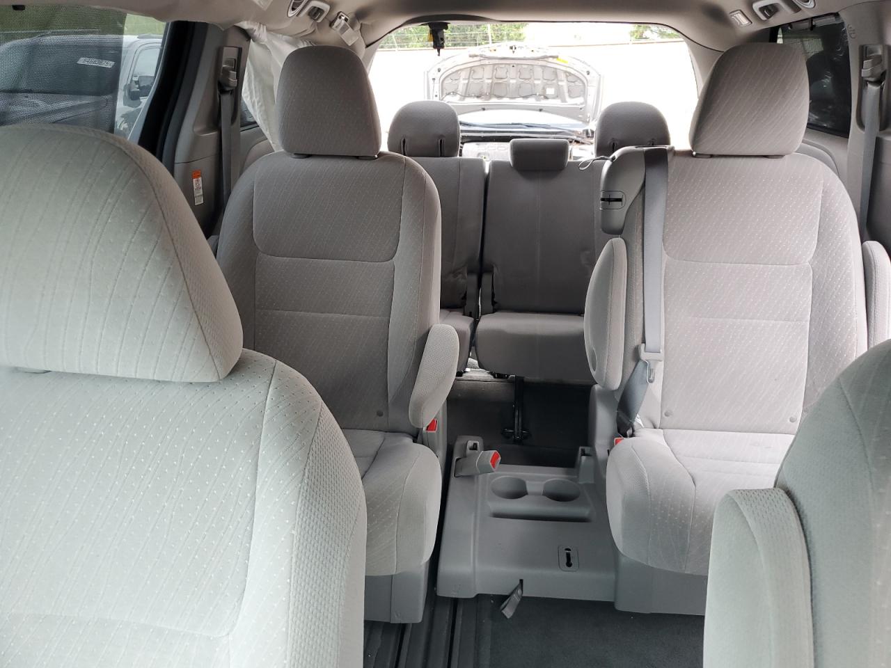 2017 Toyota Sienna Le VIN: 5TDKZ3DC0HS850482 Lot: 64985265