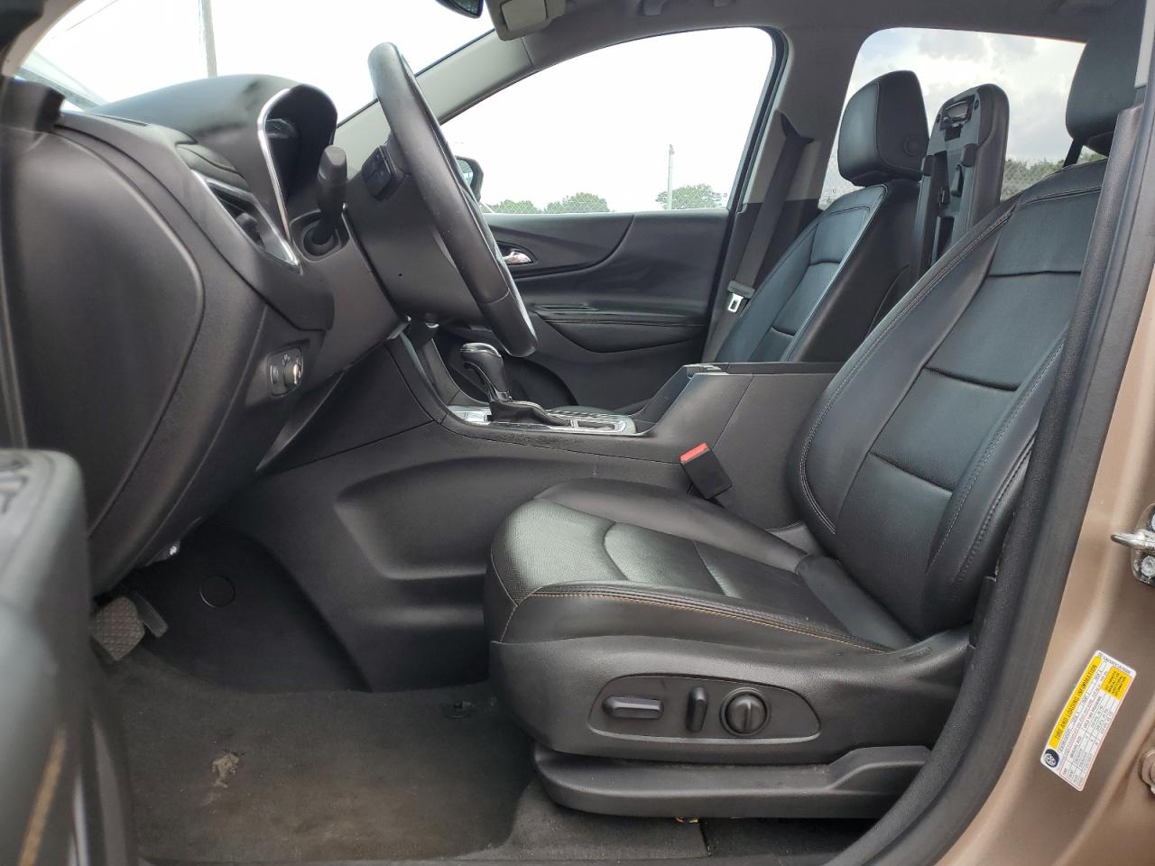 2018 Chevrolet Equinox Premier VIN: 2GNAXNEX7J6165000 Lot: 65354255