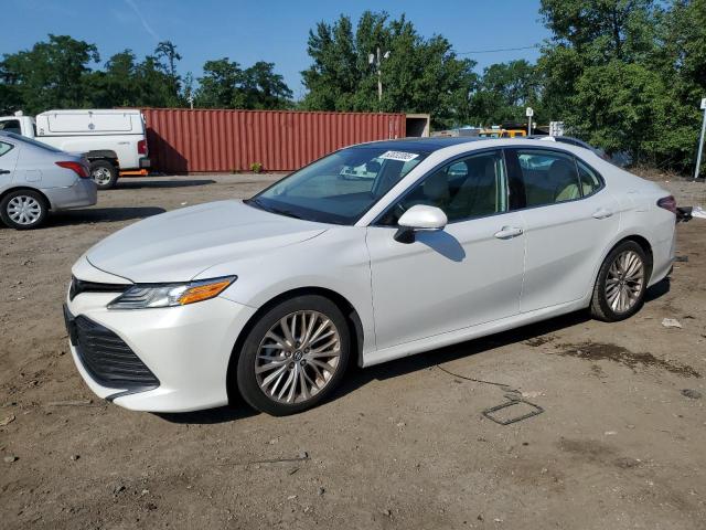  TOYOTA CAMRY 2019 Белы