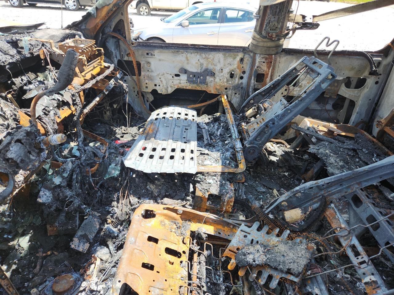 2013 Chevrolet Avalanche Ltz VIN: 3GNMCGE02DG329897 Lot: 66040235