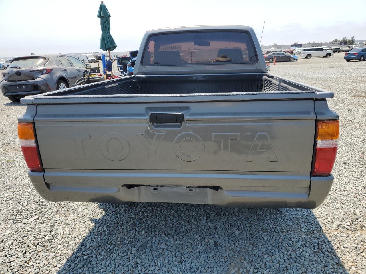 1988 Toyota Pickup 1/2 Ton Rn50 VIN: JT4RN50R4J5148130 Lot: 64646675