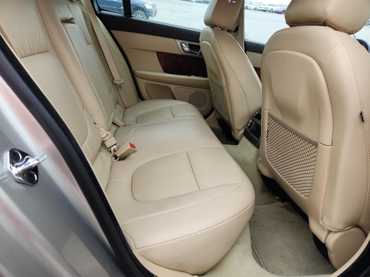 sajwa0fb2bls03250 SAJWA0FB2BLS03250 2011 Jaguar Xf