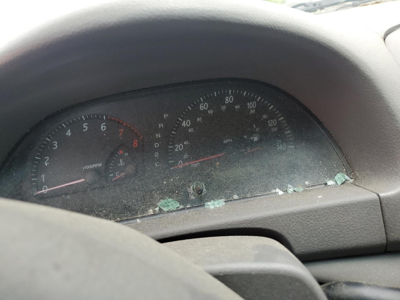 2004 Toyota Camry Le VIN: 4T1BE32K84U935805 Lot: 63491315