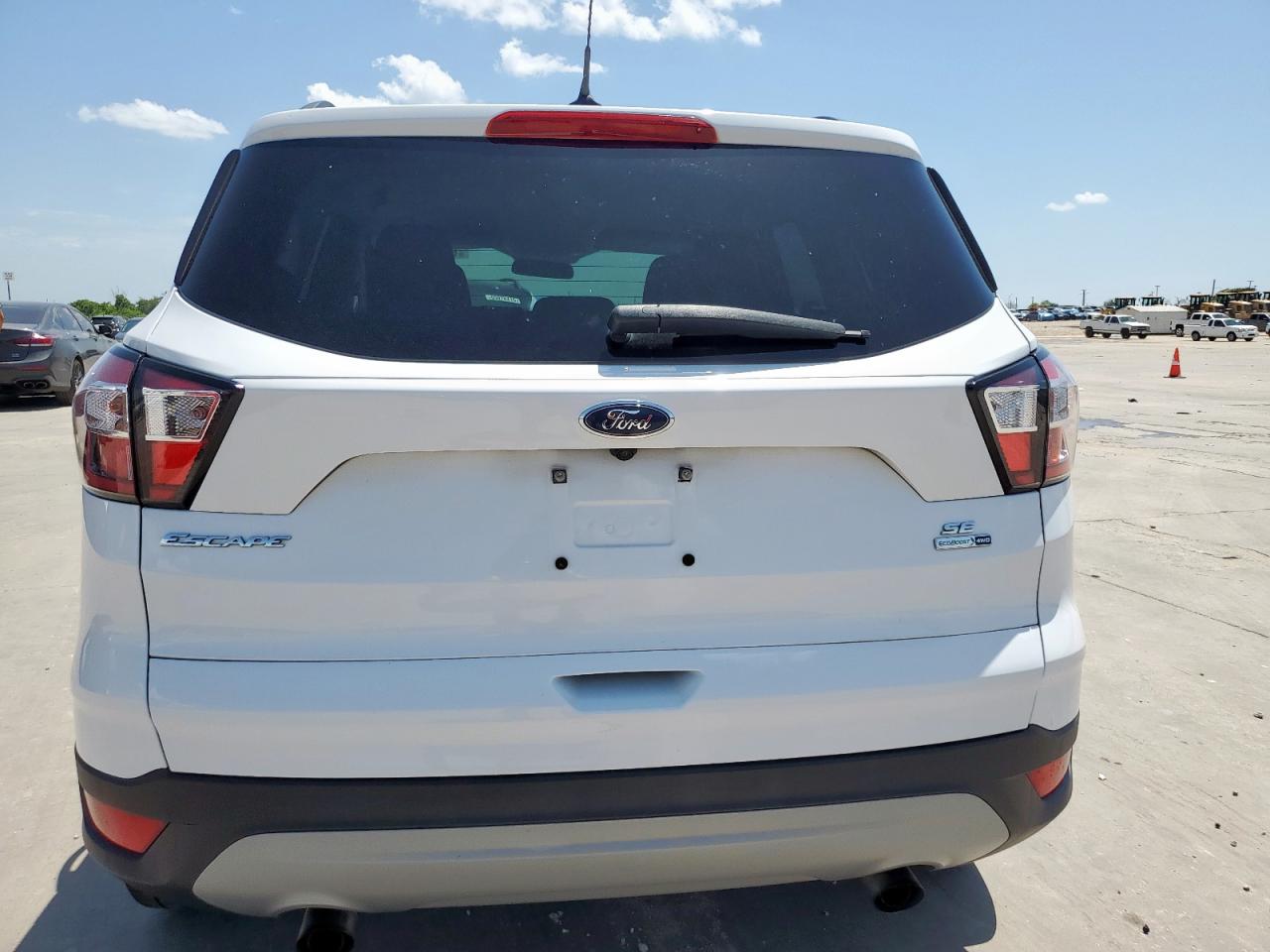 2018 Ford Escape Se VIN: 1FMCU9GD8JUB71826 Lot: 65585495