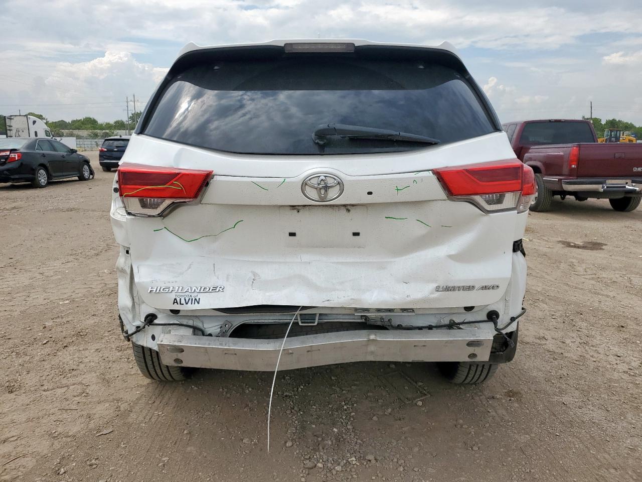 2019 Toyota Highlander Limited VIN: 5TDDZRFH7KS976625 Lot: 65275025