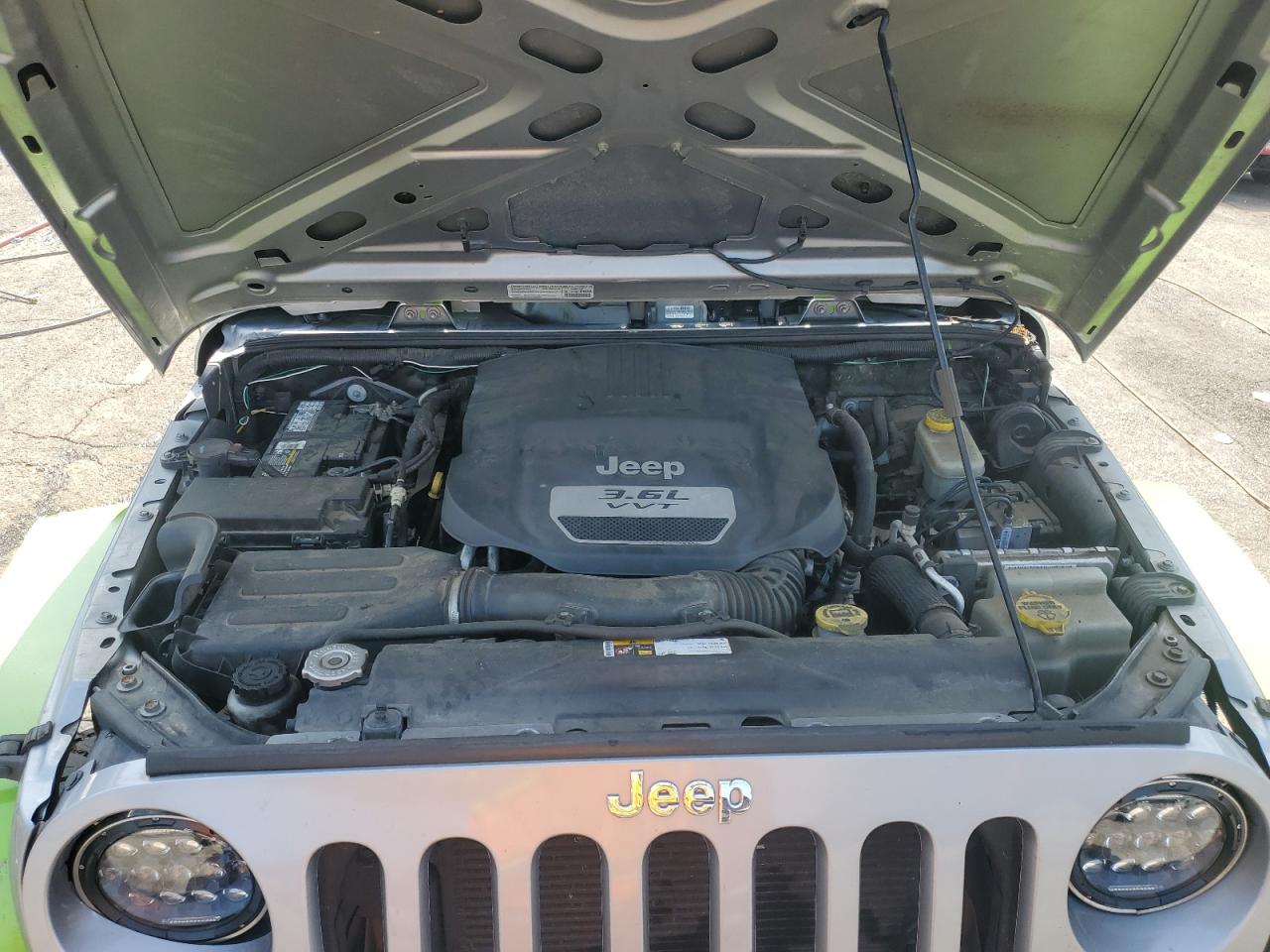 2014 Jeep Wrangler Unlimited Sport VIN: 1C4BJWDG6EL307985 Lot: 62703735