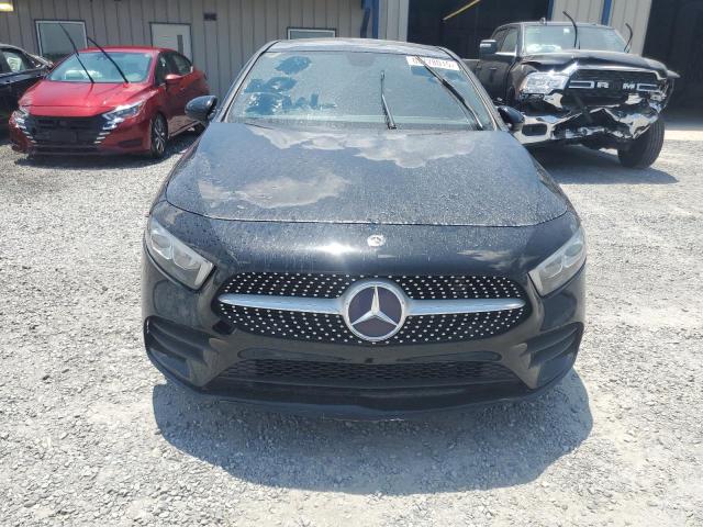  MERCEDES-BENZ A-CLASS 2019 Черный