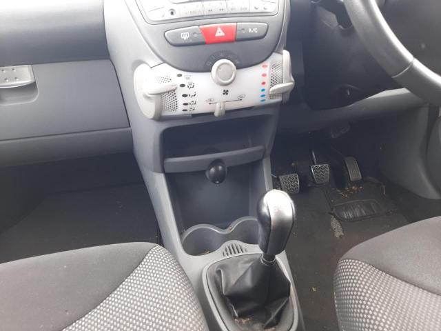 2011 TOYOTA AYGO GO VV