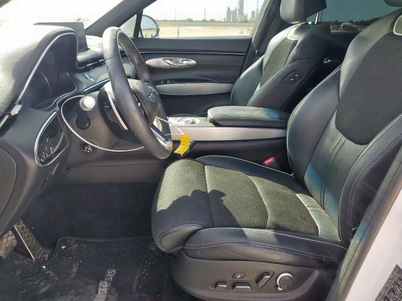  GENESIS GV70 BASE 2022 Белы