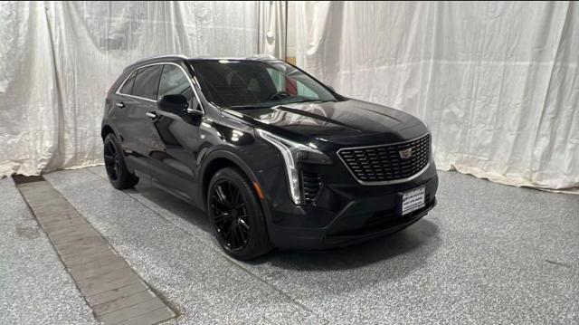  CADILLAC XT4 2019 Czarny