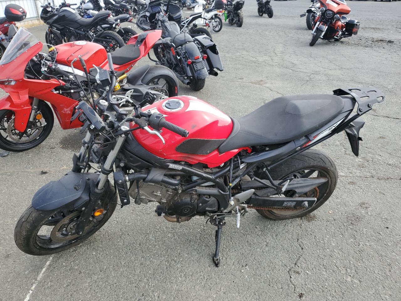 js1vp55b4h2100282 JS1VP55B4H2100282 2017 Suzuki Sv650 A