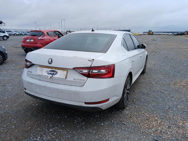 2016 SKODA SUPERB LAU