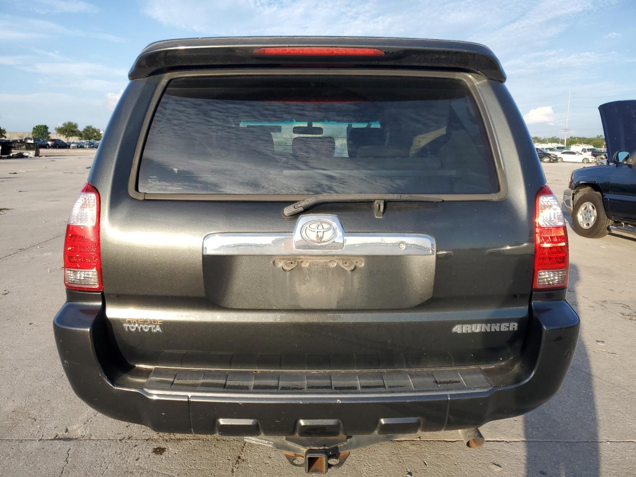 2008 Toyota 4Runner Sr5 VIN: JTEZU14R68K015334 Lot: 65656635