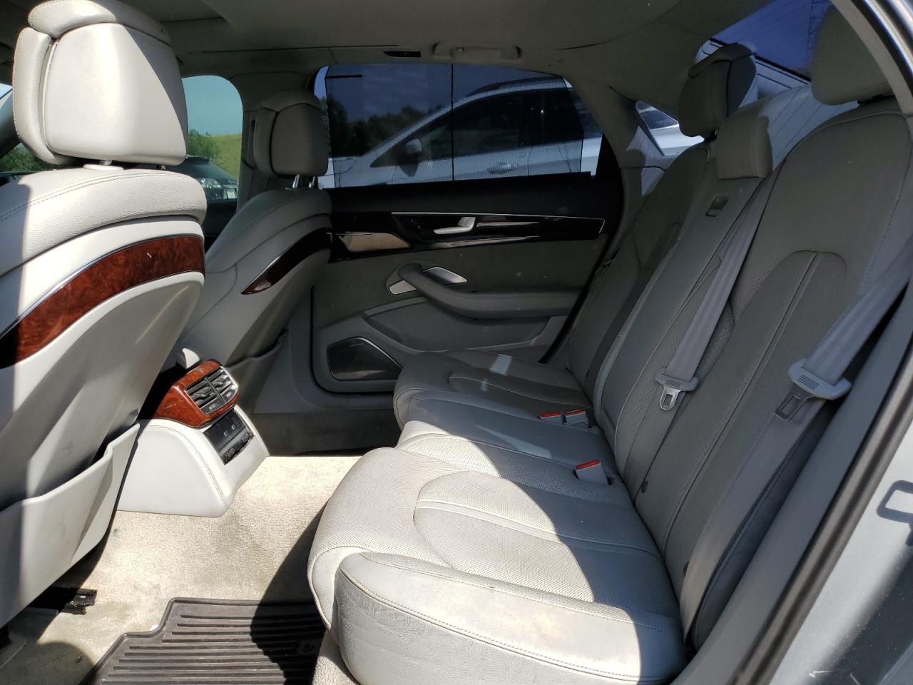 2011 Audi A8 L Quattro VIN: WAURVAFD7BN019916 Lot: 61200855