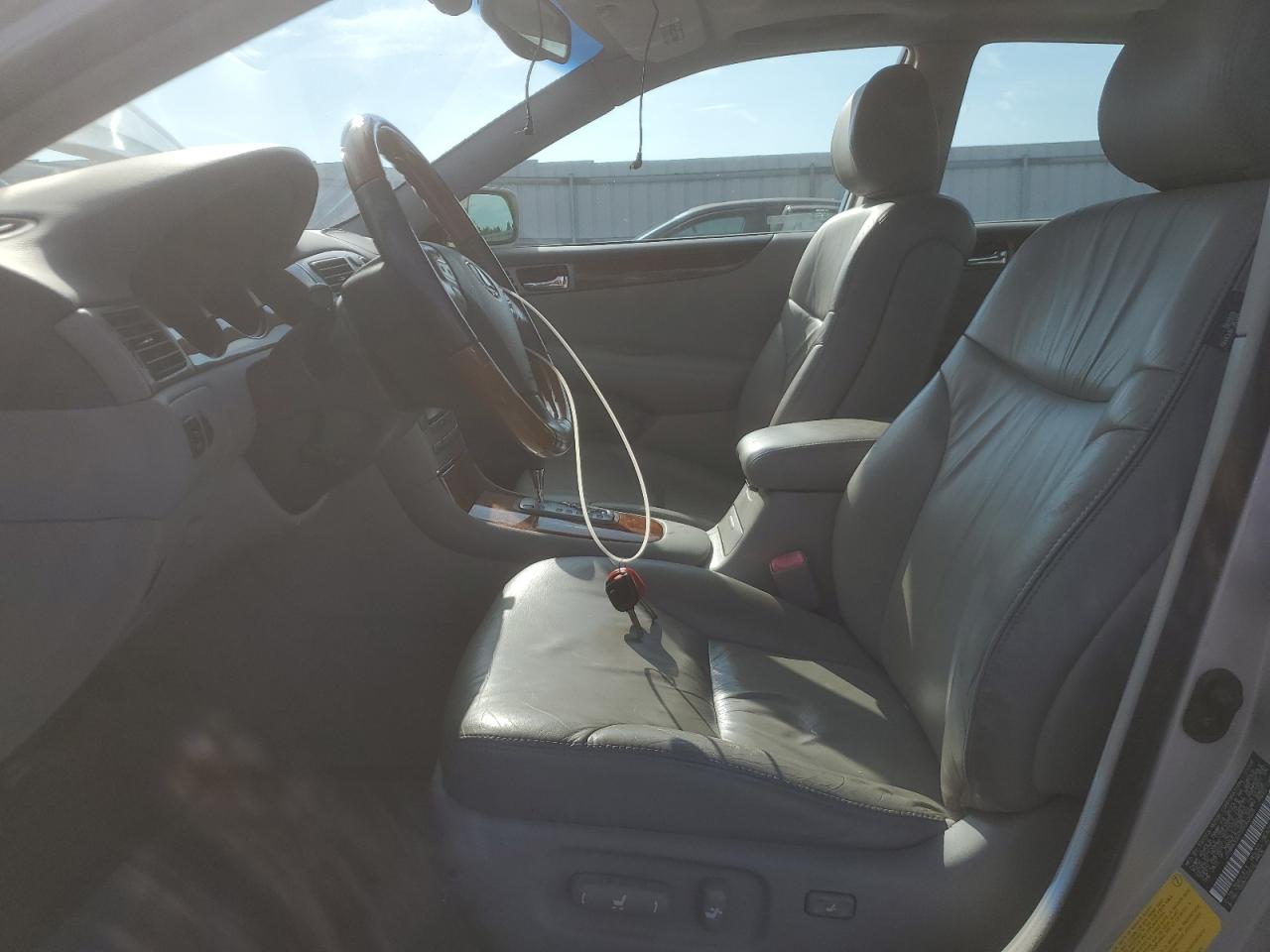 2005 Lexus Es 330 VIN: JTHBA30G755062623 Lot: 64115605