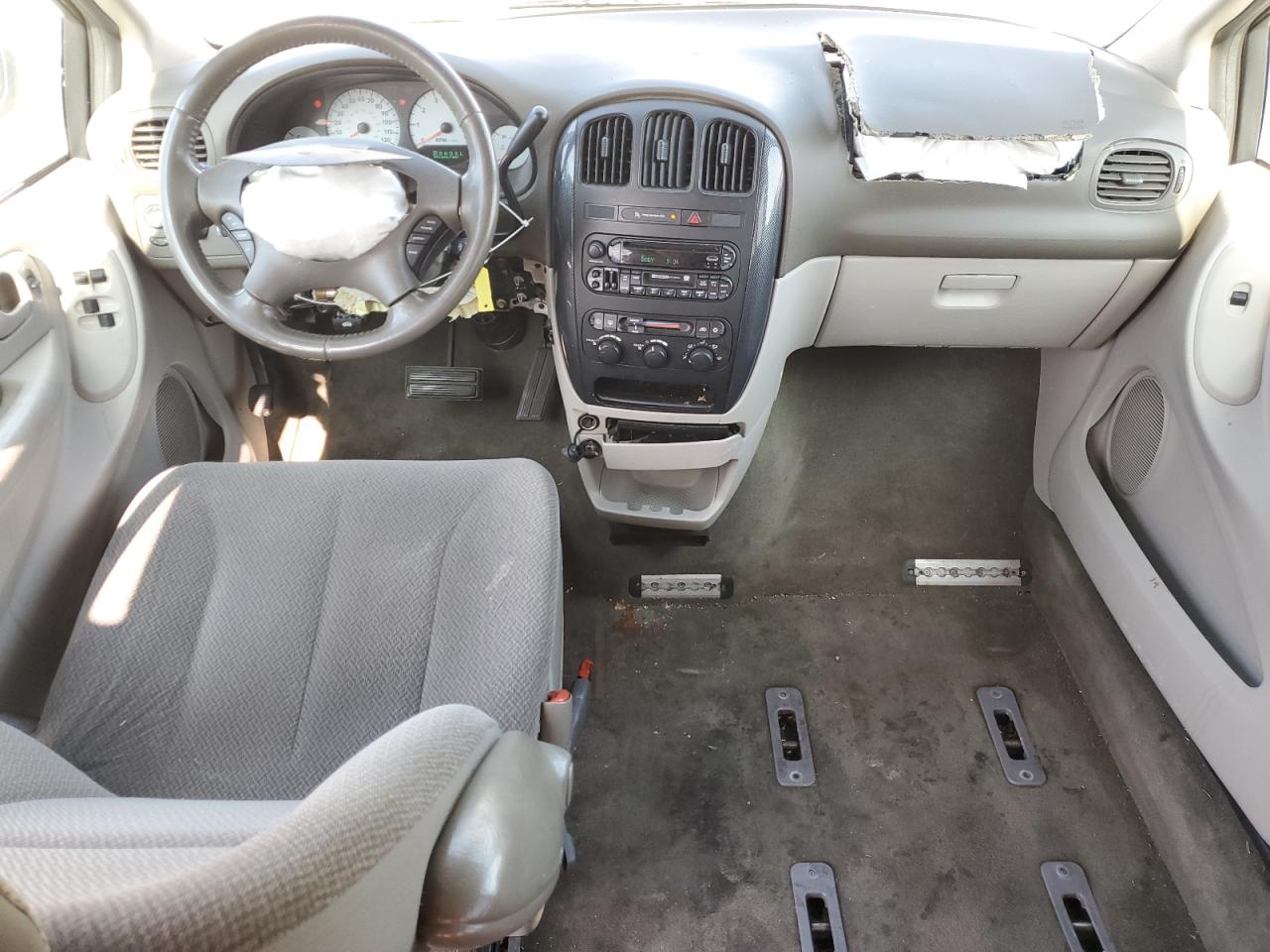 2005 Dodge Grand Caravan Sxt VIN: 2D4GP44L15R355006 Lot: 63301805