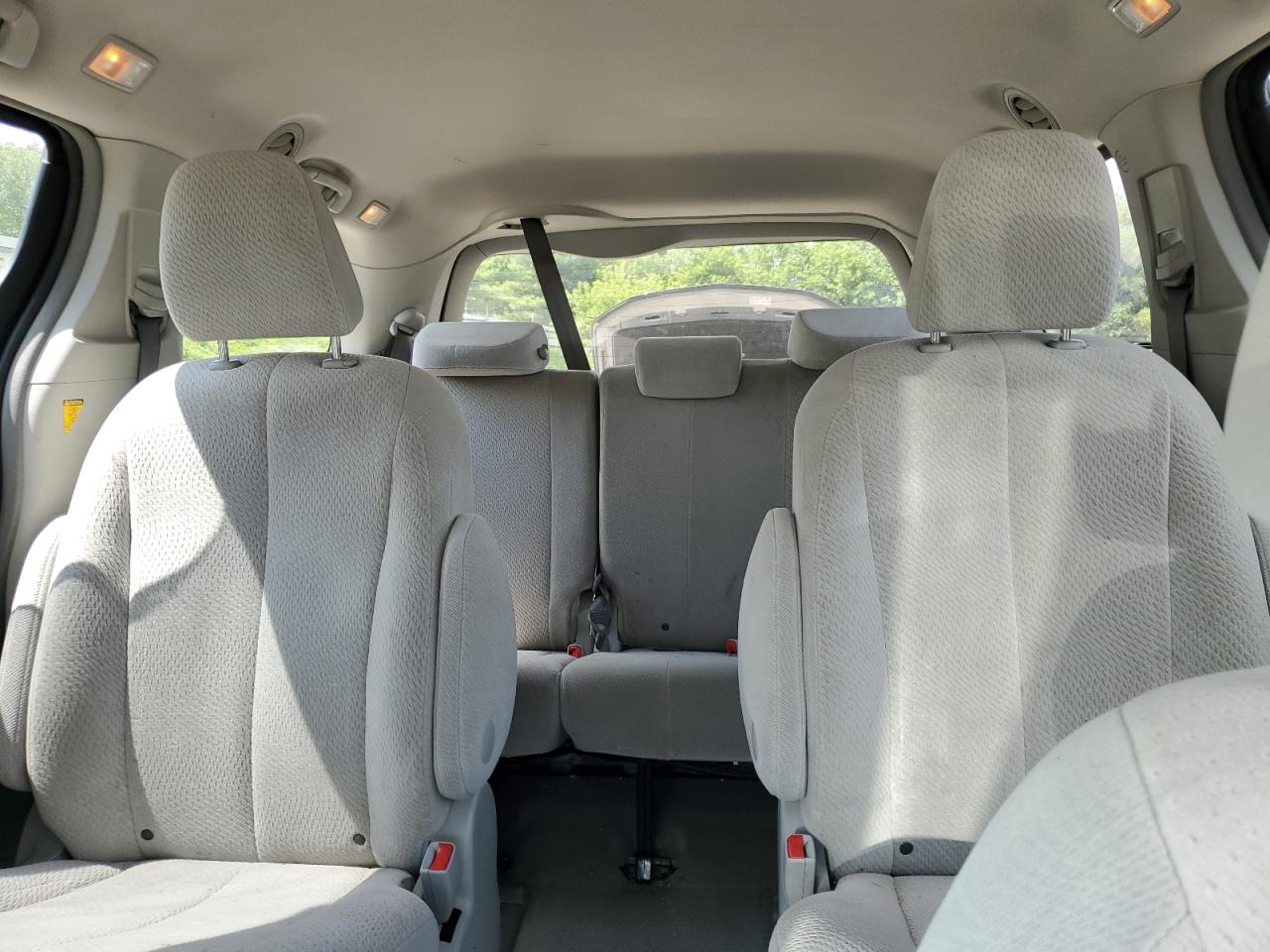 2013 Toyota Sienna Le VIN: 5TDJK3DC0DS057788 Lot: 64520905