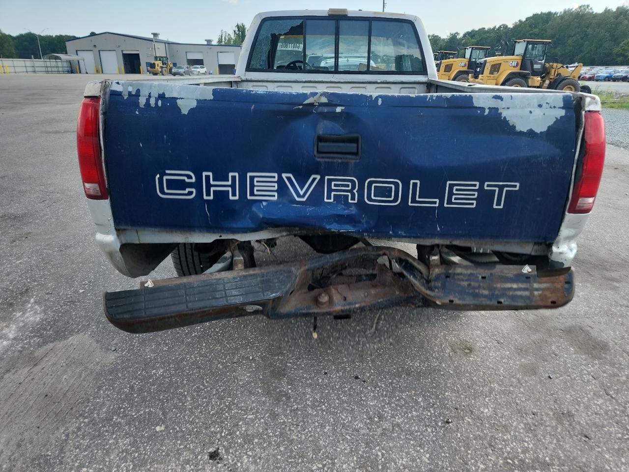 1990 Chevrolet Gmt-400 K2500 VIN: 2GCFK29K8L1148748 Lot: 64077805