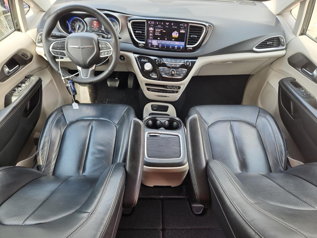 2022 Chrysler Pacifica Touring L VIN: 2C4RC1BG8NR213046 Lot: 64184985