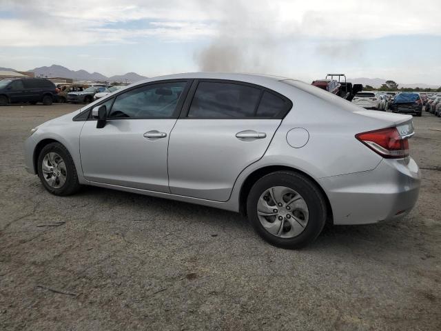 Sedans HONDA CIVIC 2015 Srebrny