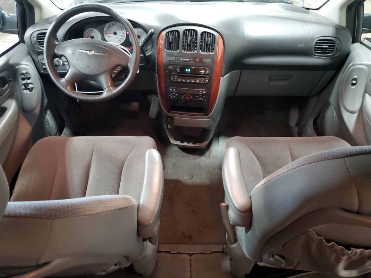 2006 Chrysler Town & Country Lx VIN: 2A4GP44R96R809189 Lot: 64090345