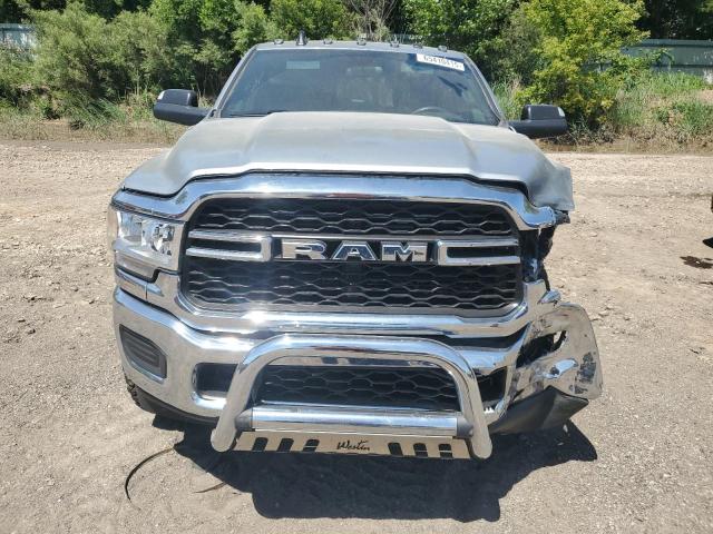  RAM 2500 2021 Srebrny