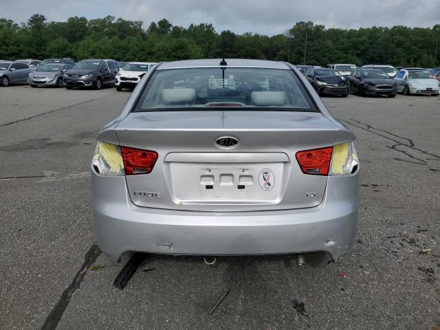  KIA FORTE 2012 Серебристый