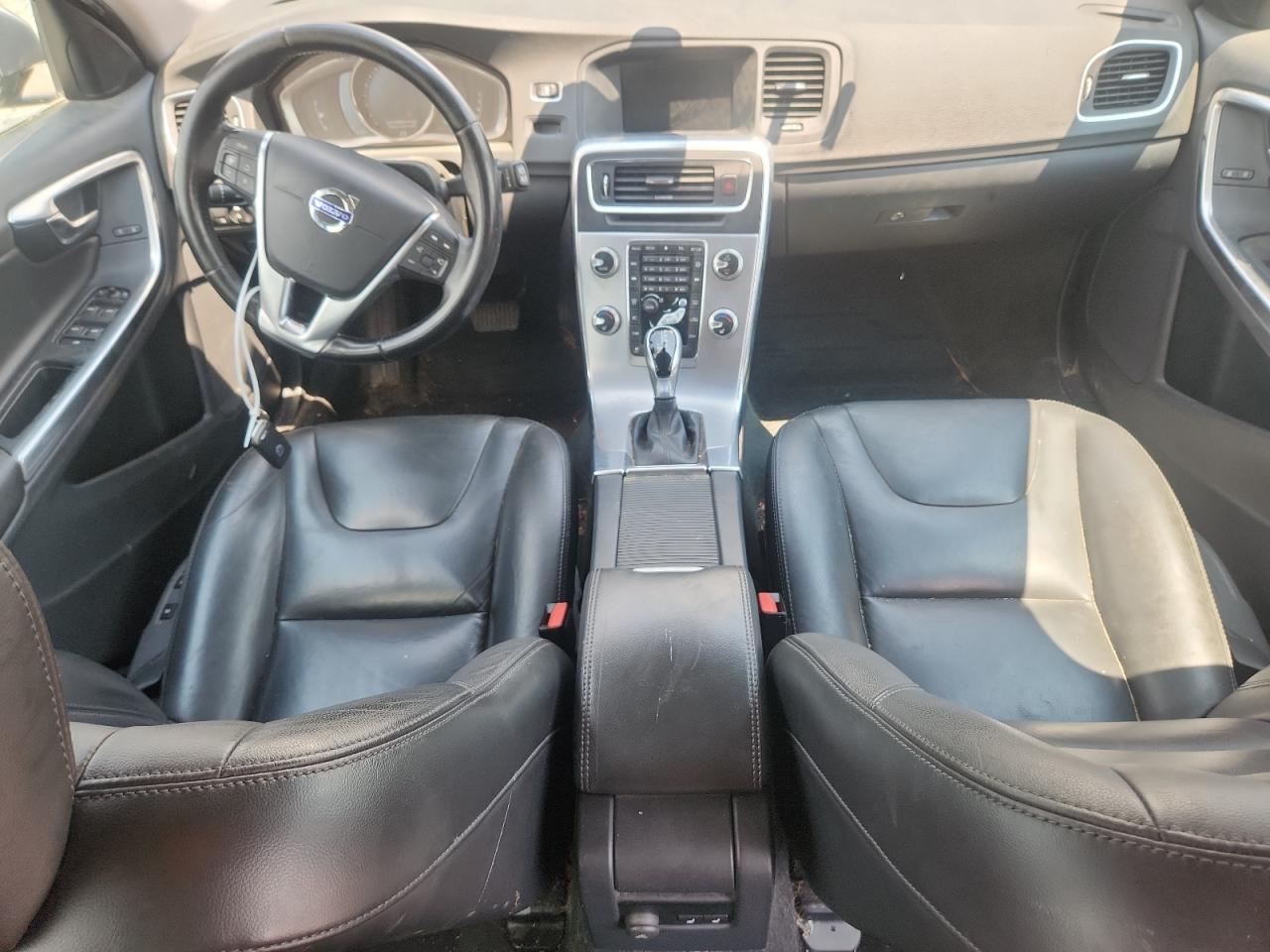 2017 Volvo V60 T5 Premier VIN: YV140MEK7H1350776 Lot: 64079065