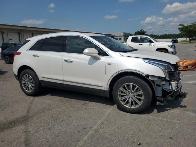  CADILLAC XT5 2019 Белы