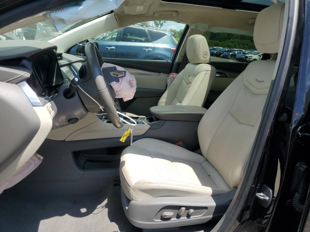 2022 Cadillac Xt5 Premium Luxury VIN: 1GYKNDR46NZ121930 Lot: 64083305