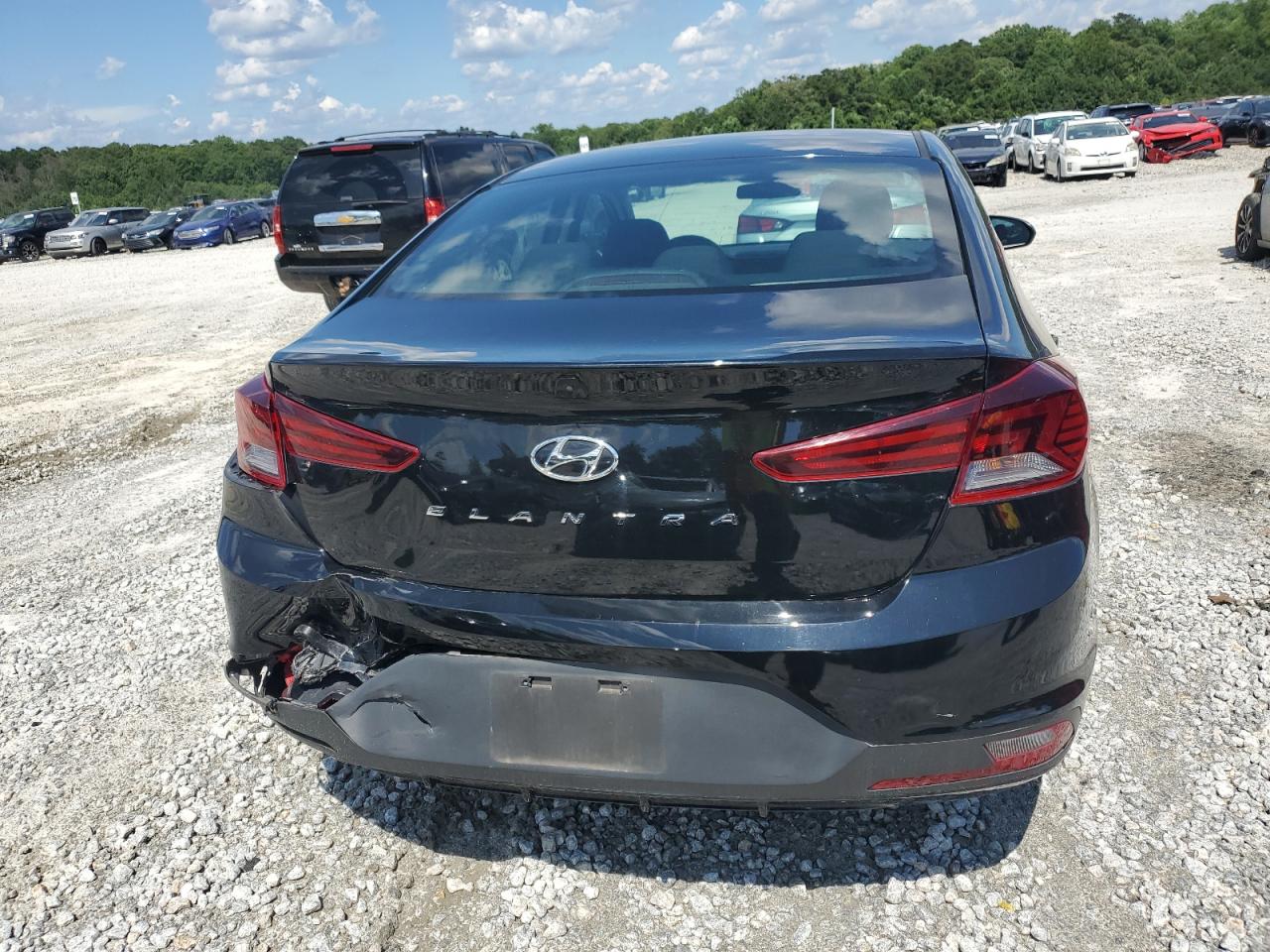 2019 Hyundai Elantra Se VIN: 5NPD74LF8KH470383 Lot: 62896075