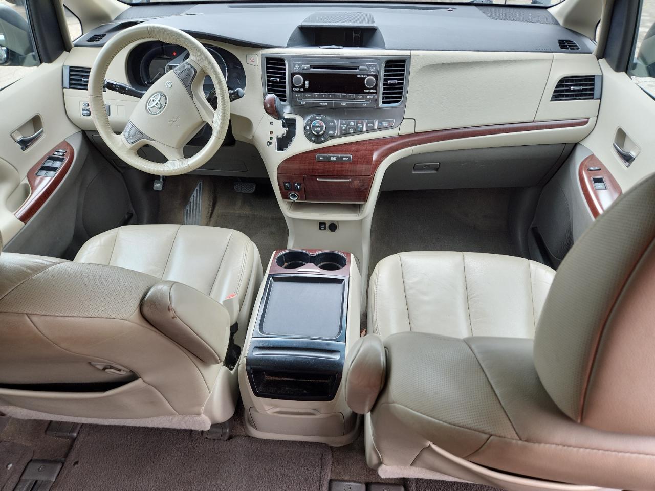 5tdyk3dc3bs160148 5TDYK3DC3BS160148 2011 Toyota Sienna Xle