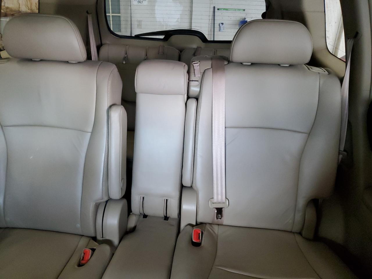 2011 Toyota Highlander Base VIN: 5TDBK3EH6BS049996 Lot: 61287255