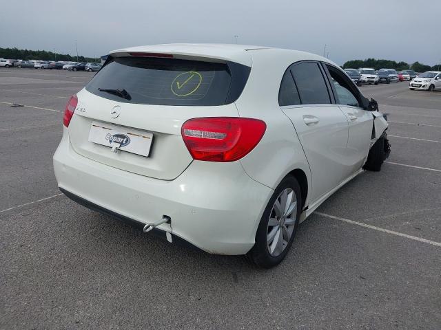 2013 MERCEDES BENZ A180 BLUEE