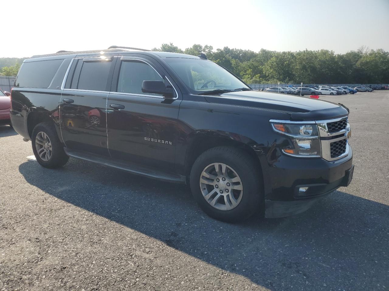1gnskhkcxkr157646 1GNSKHKCXKR157646 2019 Chevrolet Suburban K1500 Lt