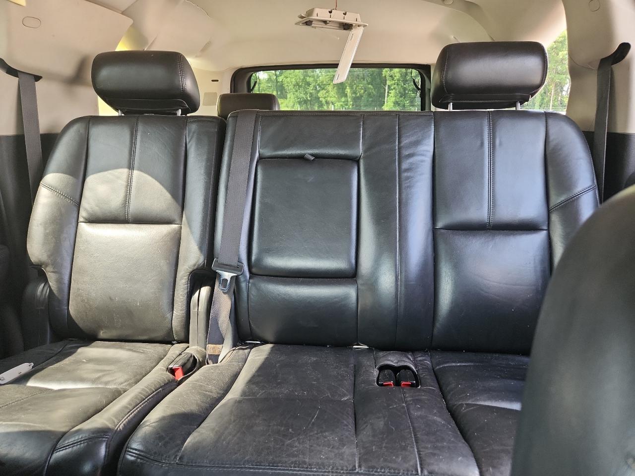 2007 GMC Yukon Xl Denali VIN: 1GKFK66867J365702 Lot: 64117995