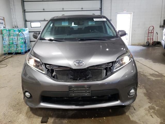  TOYOTA SIENNA 2017 Szary