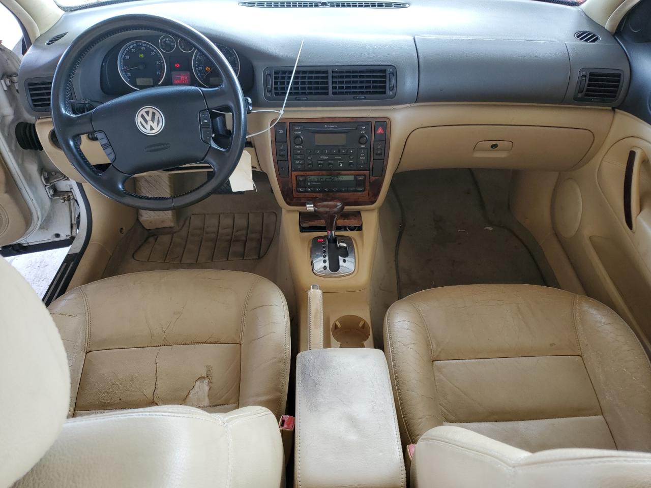 2003 Volkswagen Passat Glx VIN: WVWRH63B83P458073 Lot: 62129105