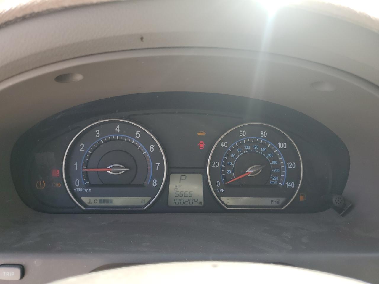 2007 Kia Optima Lx VIN: KNAGE123975136747 Lot: 61872475