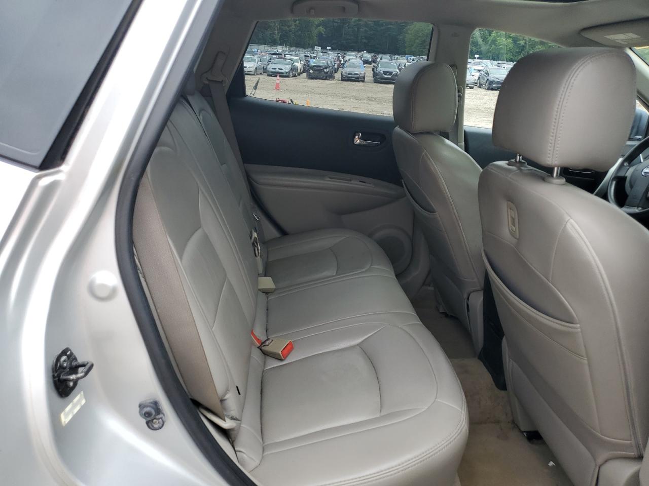 2008 Nissan Rogue S VIN: JN8AS58VX8W129811 Lot: 63298235