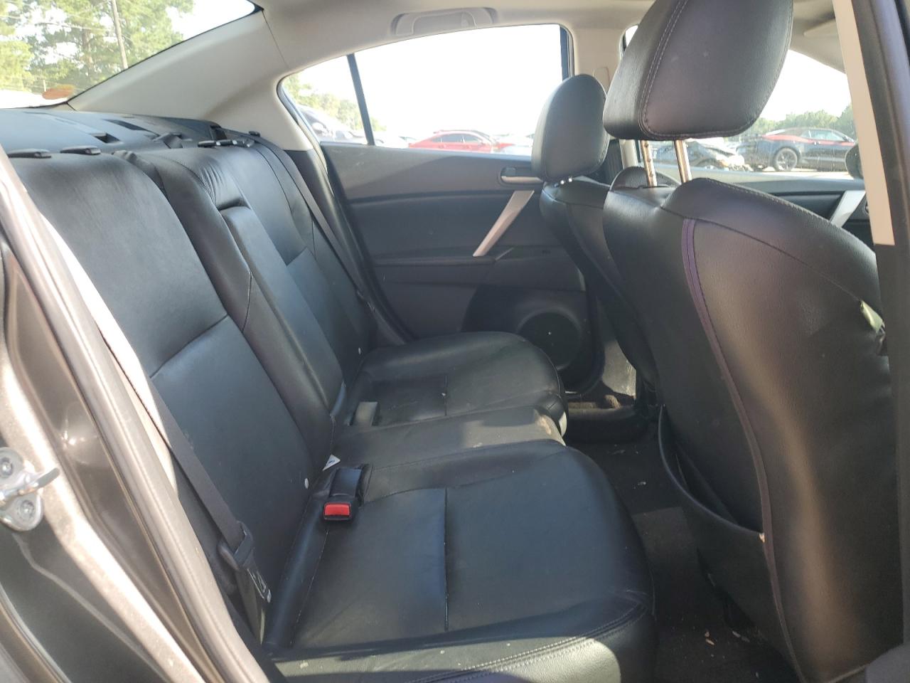 2011 Mazda 3 S VIN: JM1BL1W57B1378032 Lot: 64574405