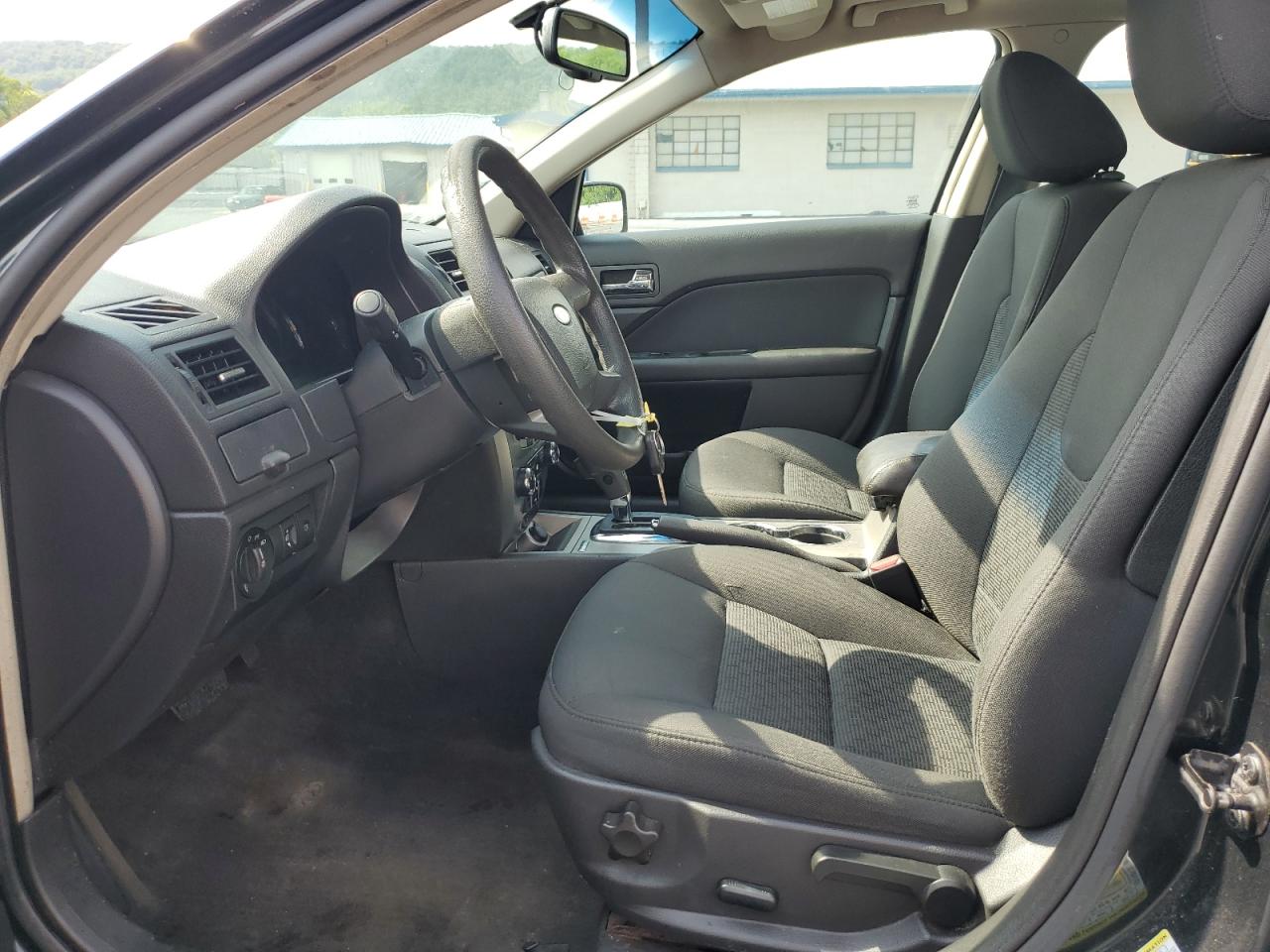 3FAHP0HA8AR244482 2010 Ford Fusion Se