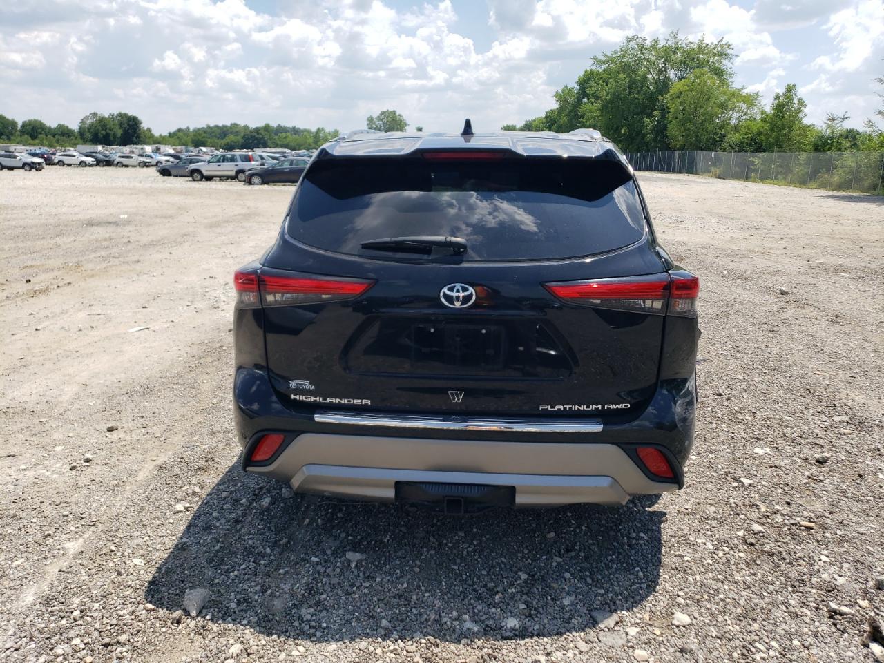 2021 Toyota Highlander Platinum VIN: 5TDFZRBH5MS132679 Lot: 63106035