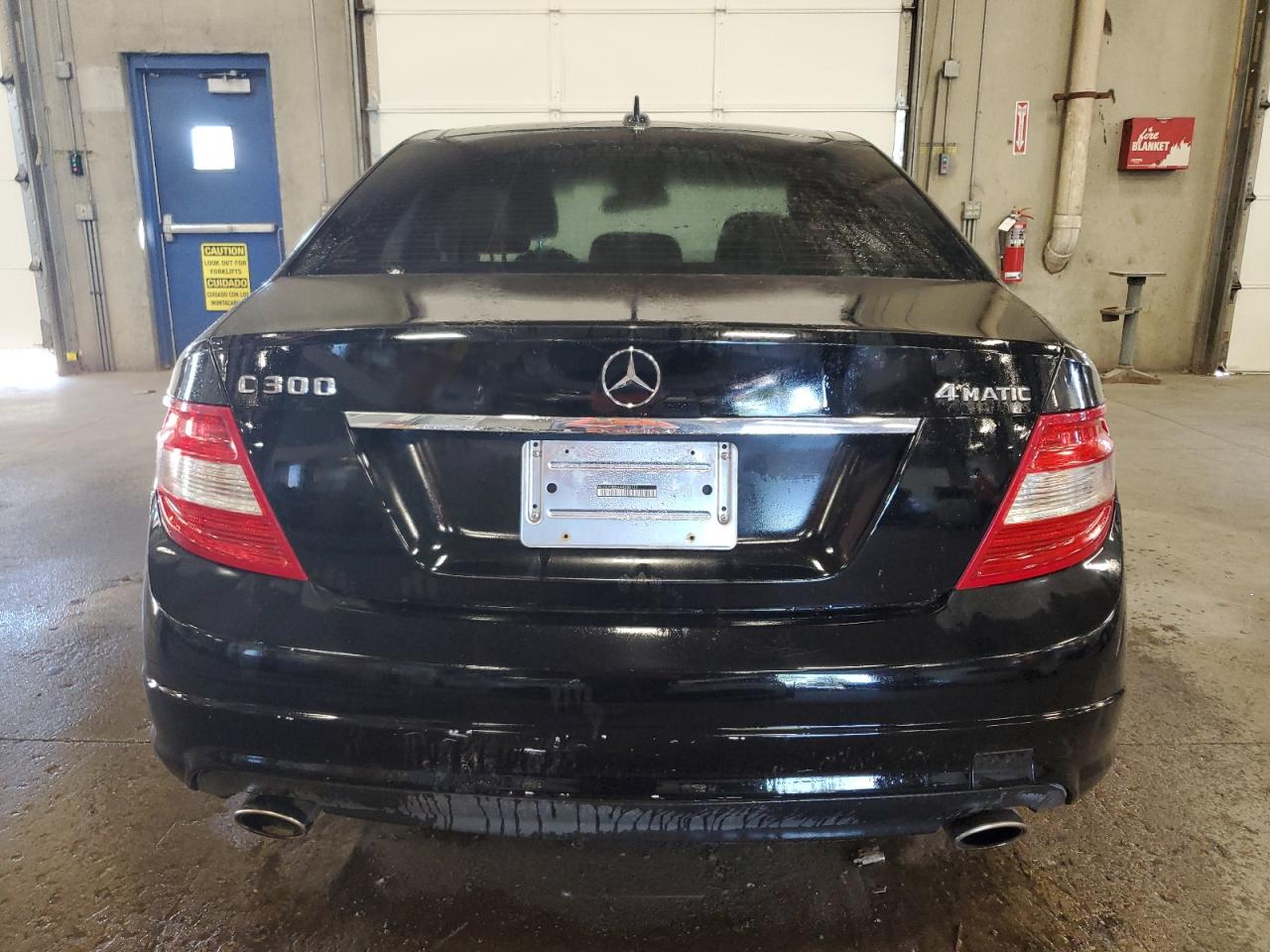 2010 Mercedes-Benz C 300 4Matic VIN: WDDGF8BBXAR088133 Lot: 63521255