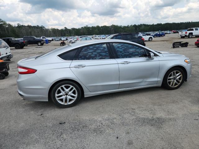  FORD FUSION 2016 Srebrny