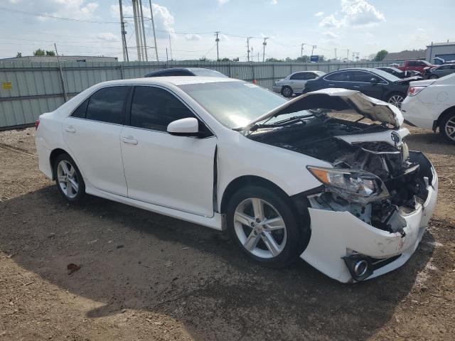  TOYOTA CAMRY 2014 Biały