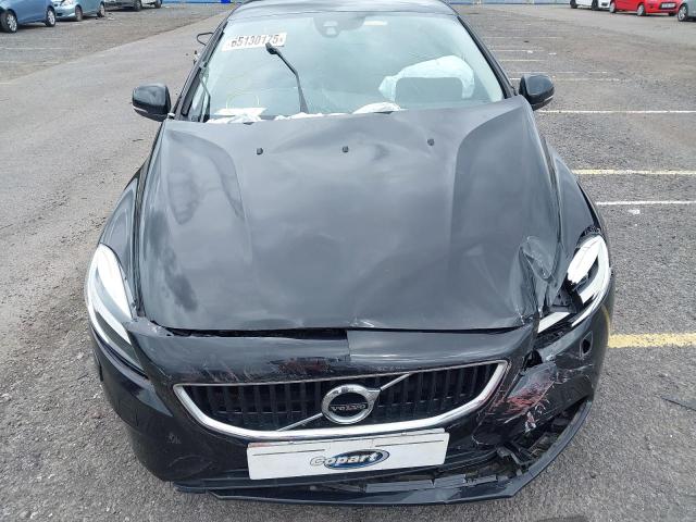 2018 VOLVO V40 MOMENT
