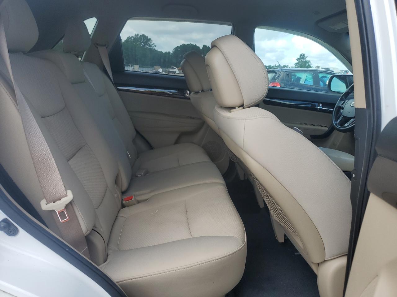 2011 Kia Sorento Base VIN: 5XYKT3A11BG130133 Lot: 65047905